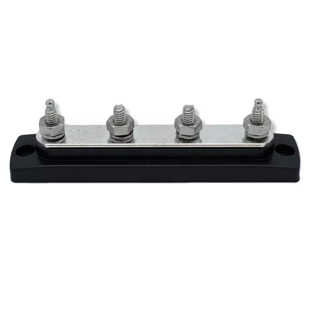 Bluewater Common Stud Busbar 4 Gang – Black
