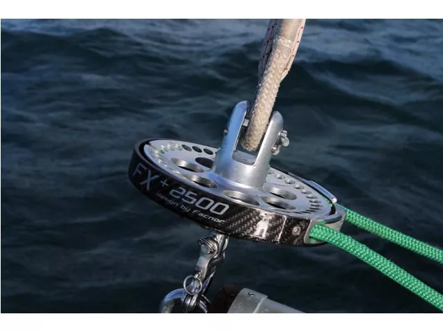 Facnor FX+900 - Gennaker / Code 0 / Staysail (Continuous Line Drum)